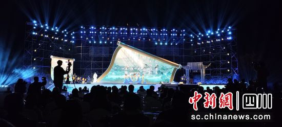开幕式现场。 龚韦双 摄 开幕式现场。 龚韦双 摄