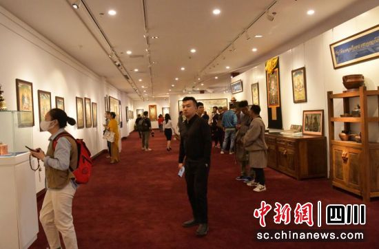 精美的唐卡作品展示。 精美的唐卡作品展示。
