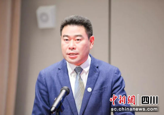 正在现场致辞。蜀南文旅 供图 正在现场致辞。蜀南文旅 供图
