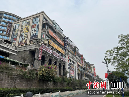 文化与美景相融合的文脉大道。秦莉萍 摄 文化与美景相融合的文脉大道。秦莉萍 摄