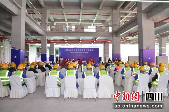 建筑装饰装修镶贴工成都赛区现场。(中建深圳装饰有限公司西南分公司 供图) 建筑装饰装修镶贴工成都赛区现场。(中建深圳装饰有限公司西南分公司 供图)