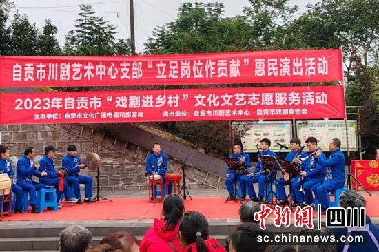 活动现场。沿滩融媒 供图 活动现场。沿滩融媒 供图
