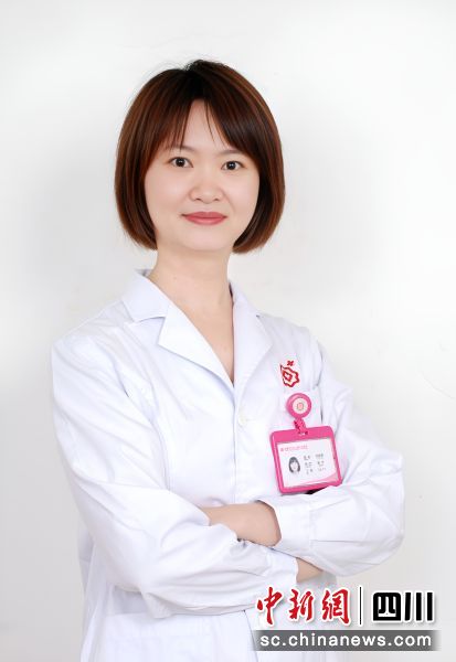 图为成都市妇女儿童中心医院儿童保健指导中心副主任医师刘奕君。受访者供图 图为成都市妇女儿童中心医院儿童保健指导中心副主任医师刘奕君。受访者供图