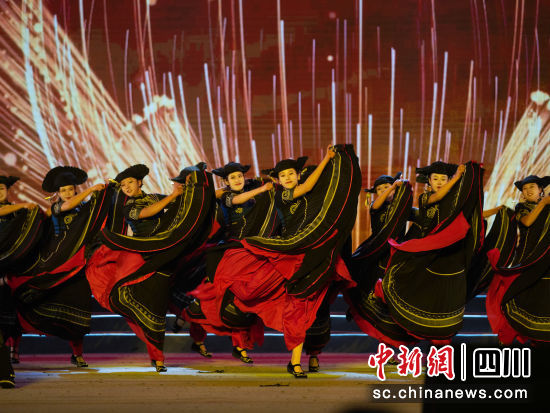 活动现场。(峨边宣传部供图) 活动现场。(峨边宣传部供图)
