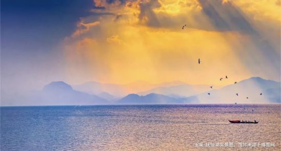 玉溪抚仙湖实景图,万科西南区域供图 玉溪抚仙湖实景图,万科西南区域供图