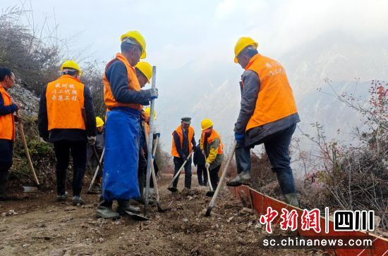 施工现场。汶川县委宣传部供图 施工现场。汶川县委宣传部供图
