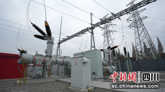 110千伏叶家林变电站。成都供电供图 110千伏叶家林变电站。成都供电供图