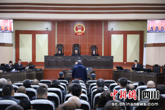 庭审观摩现场。刘术永 摄 庭审观摩现场。刘术永 摄