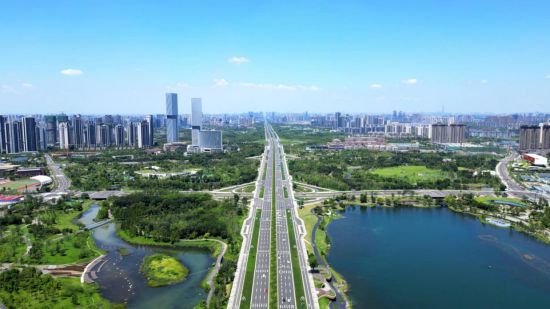 天府大道实拍图,钟新摄 天府大道实拍图,钟新摄