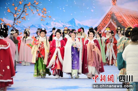 开幕式现场。黄进喜 摄 开幕式现场。黄进喜 摄