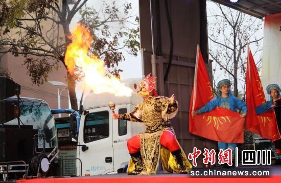 活动现场。龙马潭区融媒体中心供图 活动现场。龙马潭区融媒体中心供图