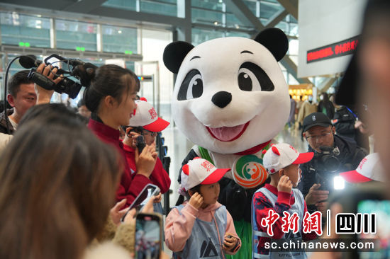 热闹的现场。成都博物馆 供图 热闹的现场。成都博物馆 供图