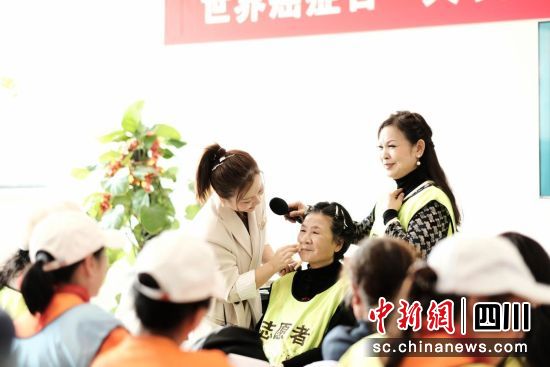 图为活动现场。四川省肿瘤医院 供图 图为活动现场。四川省肿瘤医院 供图