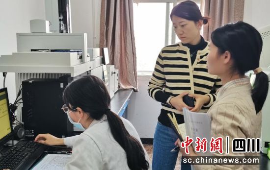 评审考核现场。富顺融媒 供图 评审考核现场。富顺融媒 供图