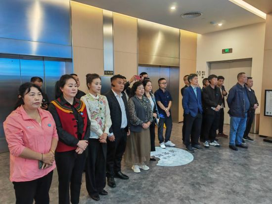 浙江省安吉县,8位在川全国人大代表参加2024年第1期全国人大代表学习班。 浙江省安吉县,8位在川全国人大代表参加2024年第1期全国人大代表学习班。
