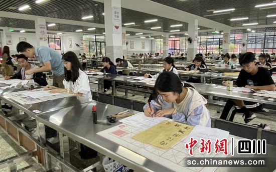 比赛现场。沿滩融媒 供图 比赛现场。沿滩融媒 供图