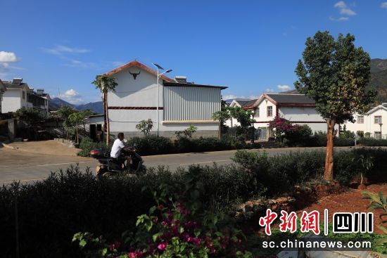 2024年彝族多少人口_总投资574.2亿元!凉山火把节产业投资推介会成功举办