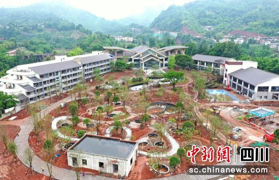 项目建设现场。雨城融媒 供图 项目建设现场。雨城融媒 供图
