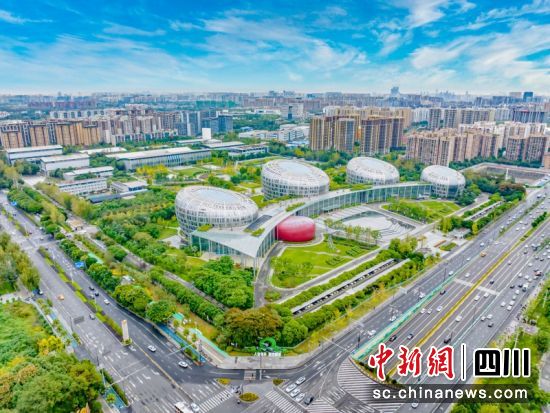 青羊航空新城。郑栋梁 摄 青羊航空新城。郑栋梁 摄