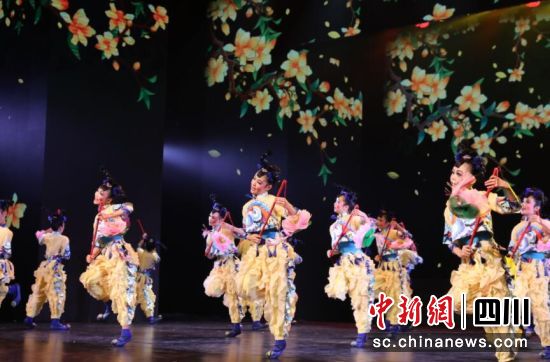 开幕式现场。 德阳市委宣传部供图 开幕式现场。 德阳市委宣传部供图