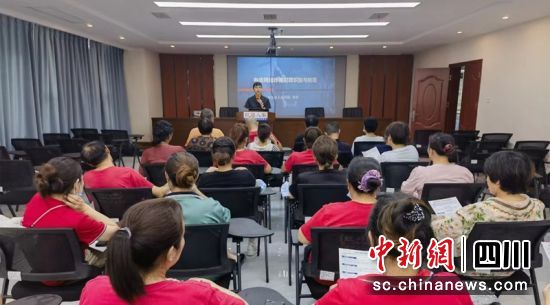 活动现场。廖桂华 摄 活动现场。廖桂华 摄