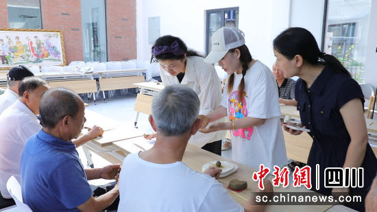 活动现场。 德阳市孝感街道供图 活动现场。 德阳市孝感街道供图