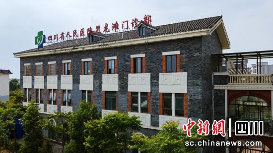 四川省医院黑龙滩门诊楼。中铁文旅供图 四川省医院黑龙滩门诊楼。中铁文旅供图