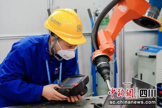 竞赛现场。东方电气集团供图 竞赛现场。东方电气集团供图
