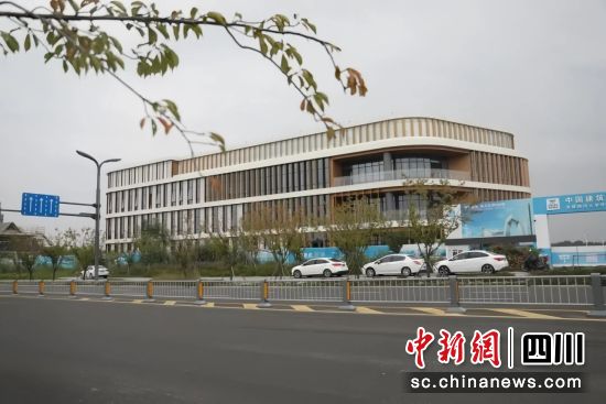 建设中的四川大学华西东部医院。成都东部新区 供图 建设中的四川大学华西东部医院。成都东部新区 供图