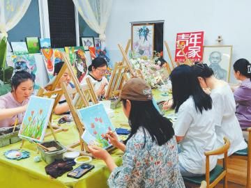 南充市南部县“青年夜校”美术班。 南充市南部县“青年夜校”美术班。