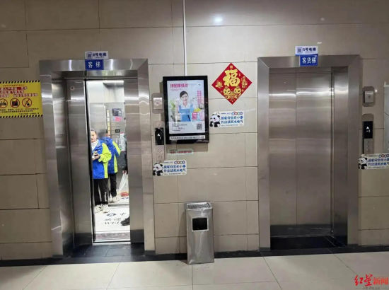 ▲东方新城小区更新后的电梯 ▲东方新城小区更新后的电梯