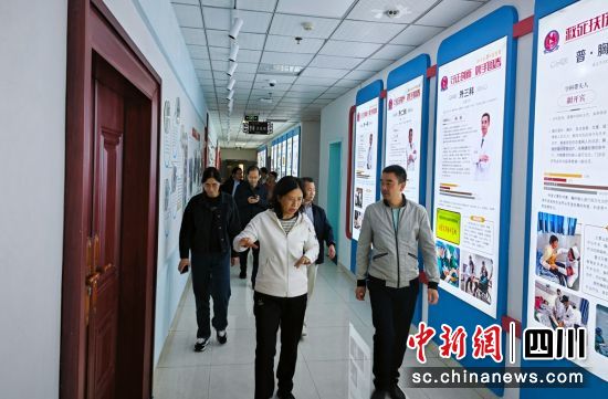 调研督导现场。天全县委统战部 供图 调研督导现场。天全县委统战部 供图