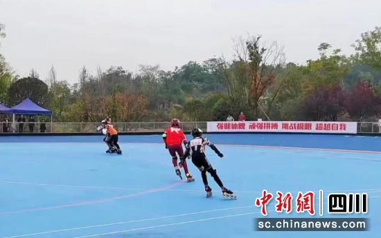比赛现场。 游仙区融媒体中心供图 比赛现场。 游仙区融媒体中心供图