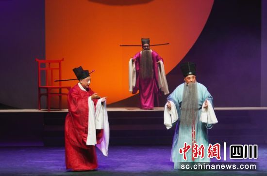 川剧《梦回东坡》剧照。 川剧《梦回东坡》剧照。