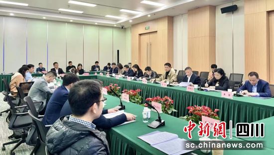 对接会现场。 对接会现场。