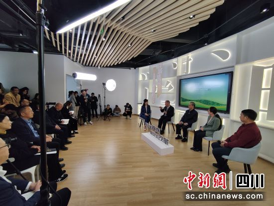 研讨活动现场。陈选斌 摄 研讨活动现场。陈选斌 摄