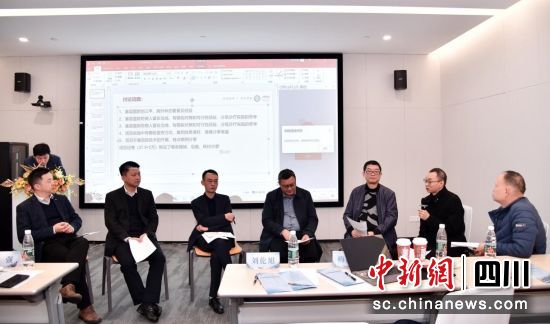 图为交流会现场。四川大学华西医院胸外科 供图 图为交流会现场。四川大学华西医院胸外科 供图