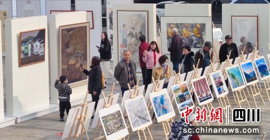 展出现场。邓霞摄 展出现场。邓霞摄