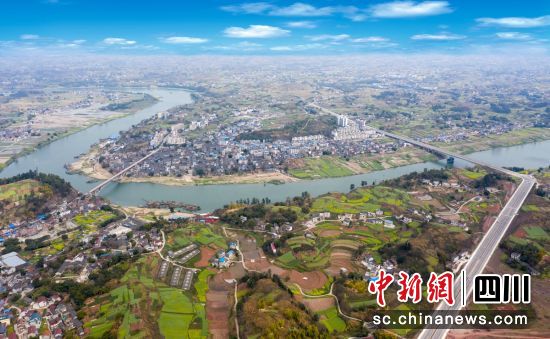 牛佛镇全貌。大安融媒 供图 牛佛镇全貌。大安融媒 供图
