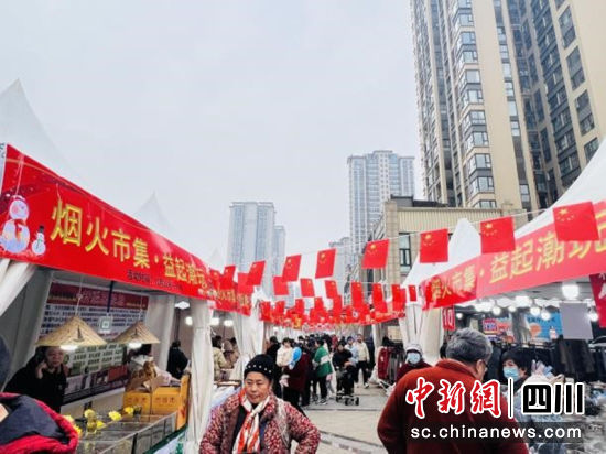 热闹的现场。张萌 摄 热闹的现场。张萌 摄