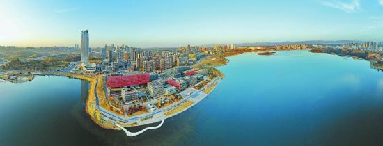 近年来,我省加快建设成渝(兴隆湖)综合性科学中心,以天府新区兴隆湖周边100平方公里左右为核心区域,着力打造构筑大平台、实施大项目、凝聚大团队、产出大成果、孵化大产业的集中承载地。图为俯瞰兴隆湖。(资料图片) 陈心田 摄(C视觉) 近年来,我省加快建设成渝(兴隆湖)综合性科学中心,以天府新区兴隆湖周边100平方公里左右为核心区域,着力打造构筑大平台、实施大项目、凝聚大团队、产出大成果、孵化大产业的集中承载地。图为俯瞰兴隆湖。(资料图片) 陈心田 摄(C视觉)