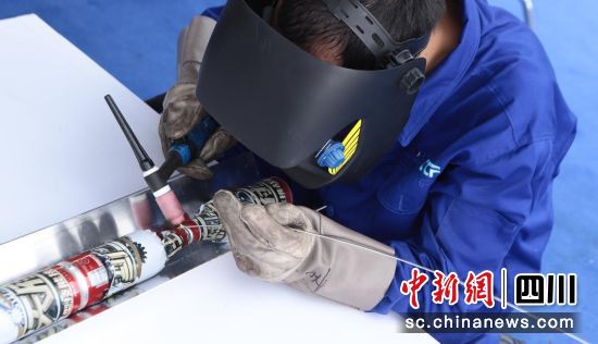 节目录制现场。《天府工匠》节目组供图 节目录制现场。《天府工匠》节目组供图