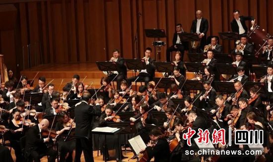 演出现场。大安融媒 供图 演出现场。大安融媒 供图