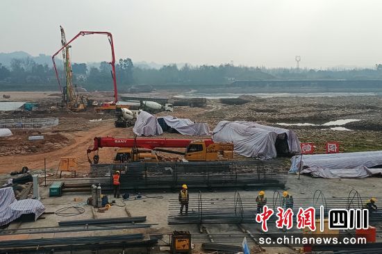 洪雅通用机场项目连接线施工现场。朱涛 摄 洪雅通用机场项目连接线施工现场。朱涛 摄