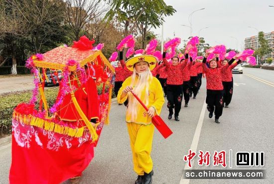 民俗巡游表演。 旌阳区融媒体中心供图 民俗巡游表演。 旌阳区融媒体中心供图