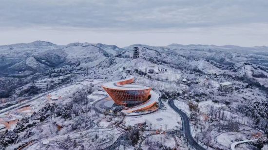 龙泉山森林公园 龙泉山森林公园