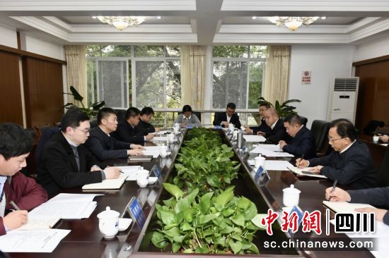四川省财政厅党组书记、厅长陈书平率队赴资阳市走访省人大代表和政协委员。四川省财政厅 供图 四川省财政厅党组书记、厅长陈书平率队赴资阳市走访省人大代表和政协委员。四川省财政厅 供图