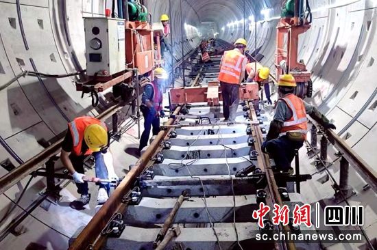 成都轨道交通30号线-期建设施工现场。成都轨道集团供图 成都轨道交通30号线-期建设施工现场。成都轨道集团供图