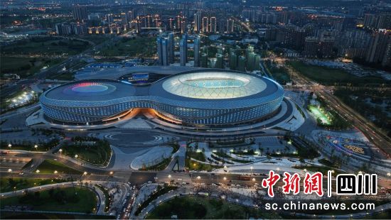 首迎花滑冠军天团的凤凰山体育公园场馆。(凤凰山体育公园 供图) 首迎花滑冠军天团的凤凰山体育公园场馆。(凤凰山体育公园 供图)