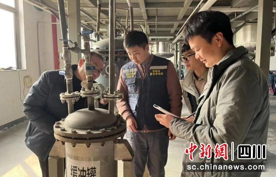 检查现场。富顺融媒 供图 检查现场。富顺融媒 供图